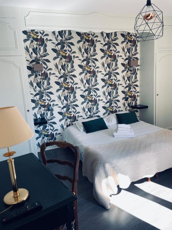 Rive Droite Hotel Apt Kültér fotó